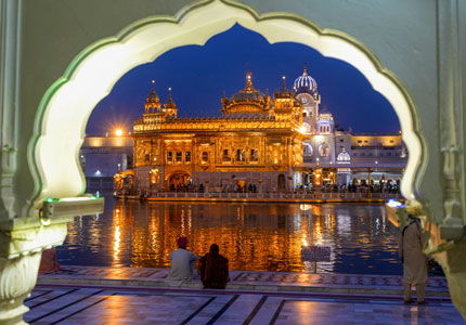 Amritsar–Jammu–Srinagar 8-Day Tour from Chandigarh