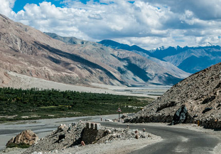 Leh & Ladakh Highlights from Chandigarh: 11 Days (Nubra + Pangong)